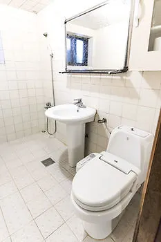 Kontakte von Oasis Guesthouse